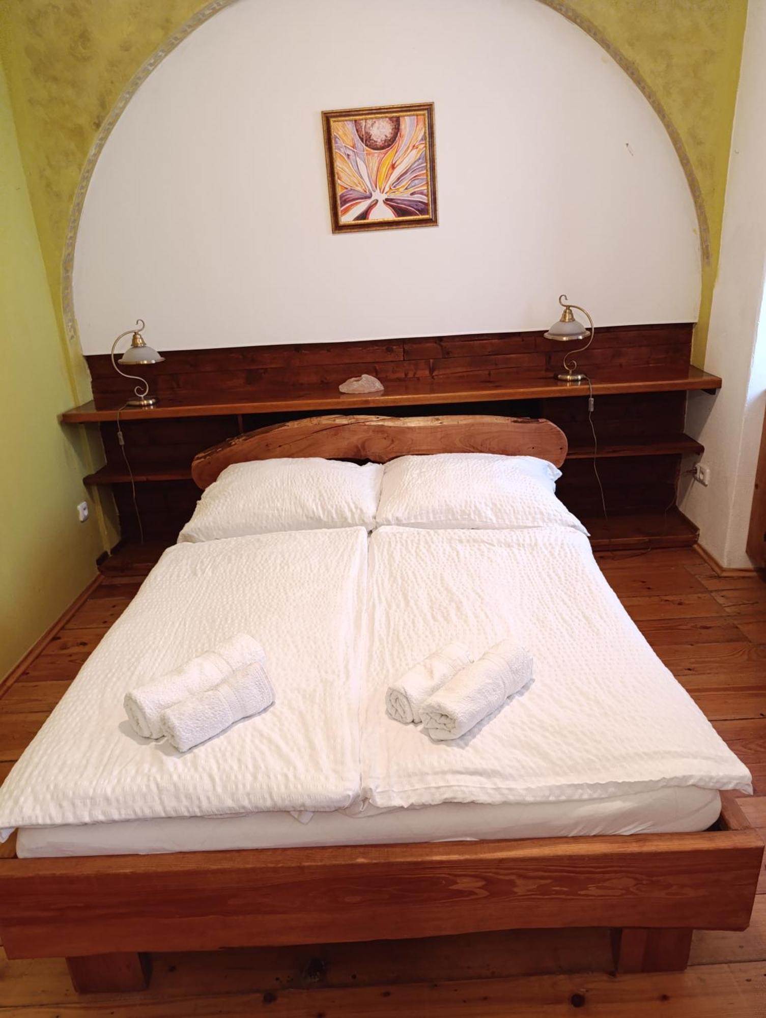 Penzion Avalon Valtice Hotel Bagian luar foto