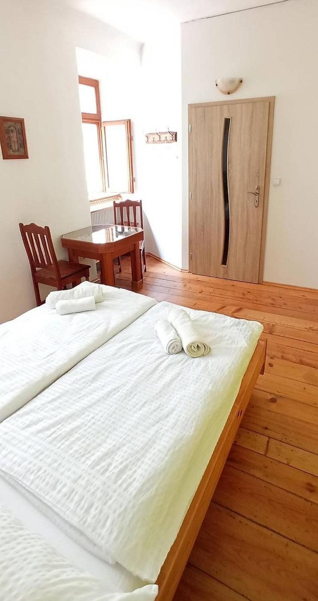 Penzion Avalon Valtice Hotel Bagian luar foto